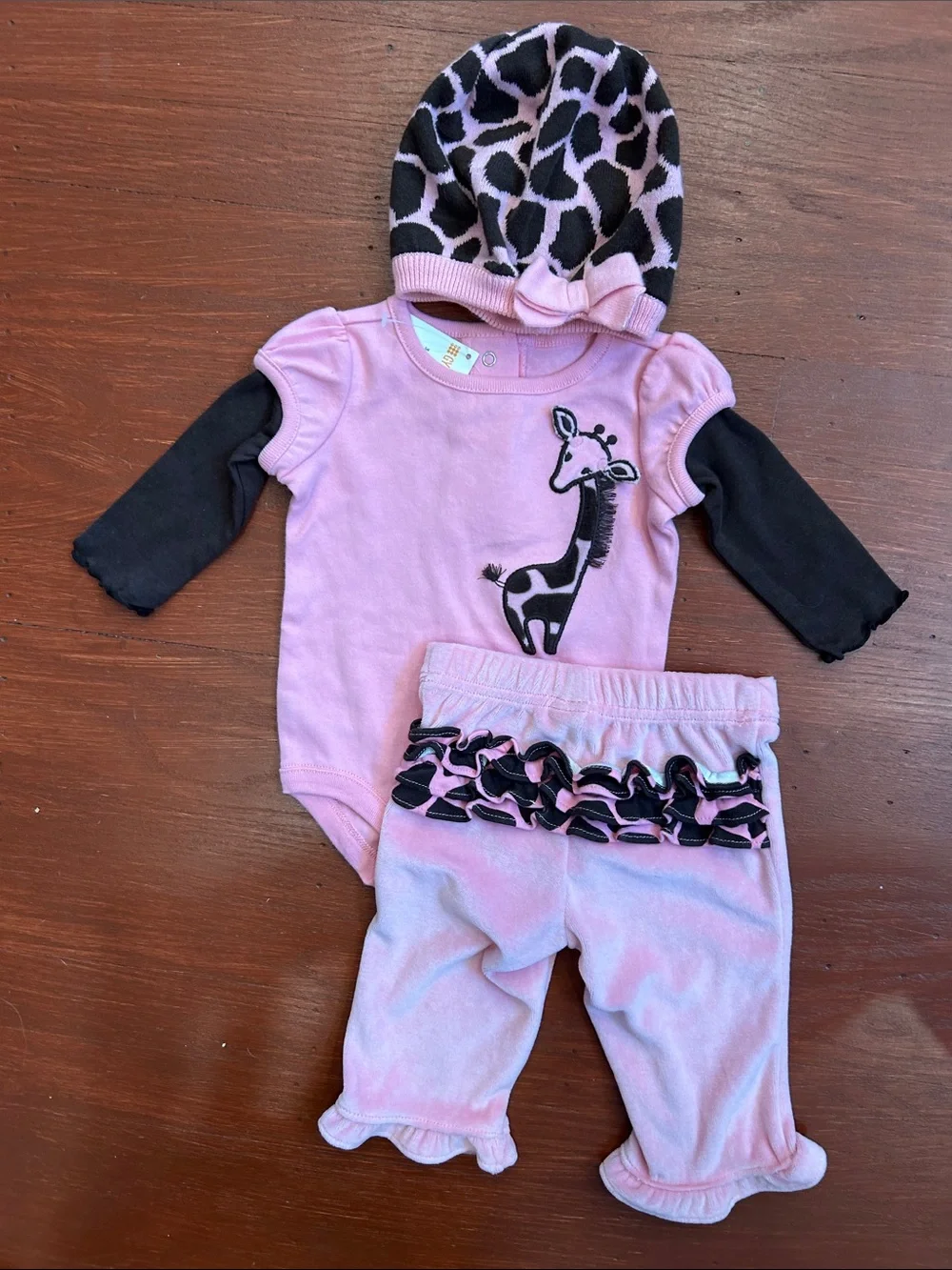 Gymboree Pink and Brown Giraffe 3-Piece Hat & Outfit Set
